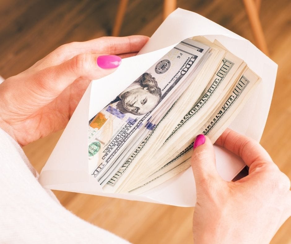 budgeting-hacks-2 10 Best Budgeting Hacks How to Save Money Every Month